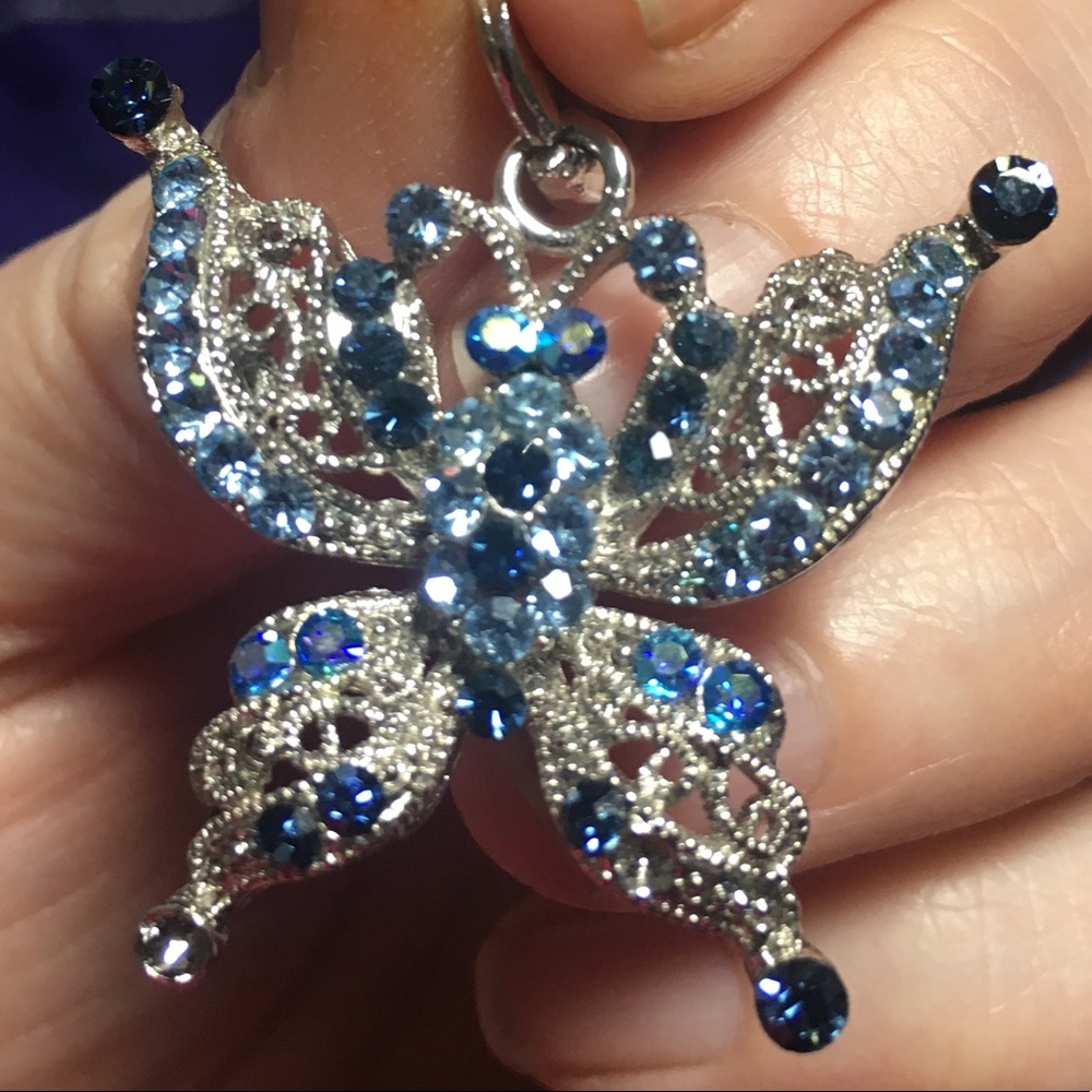 Butterfly Ring & Pendant - Picture 4 of 6